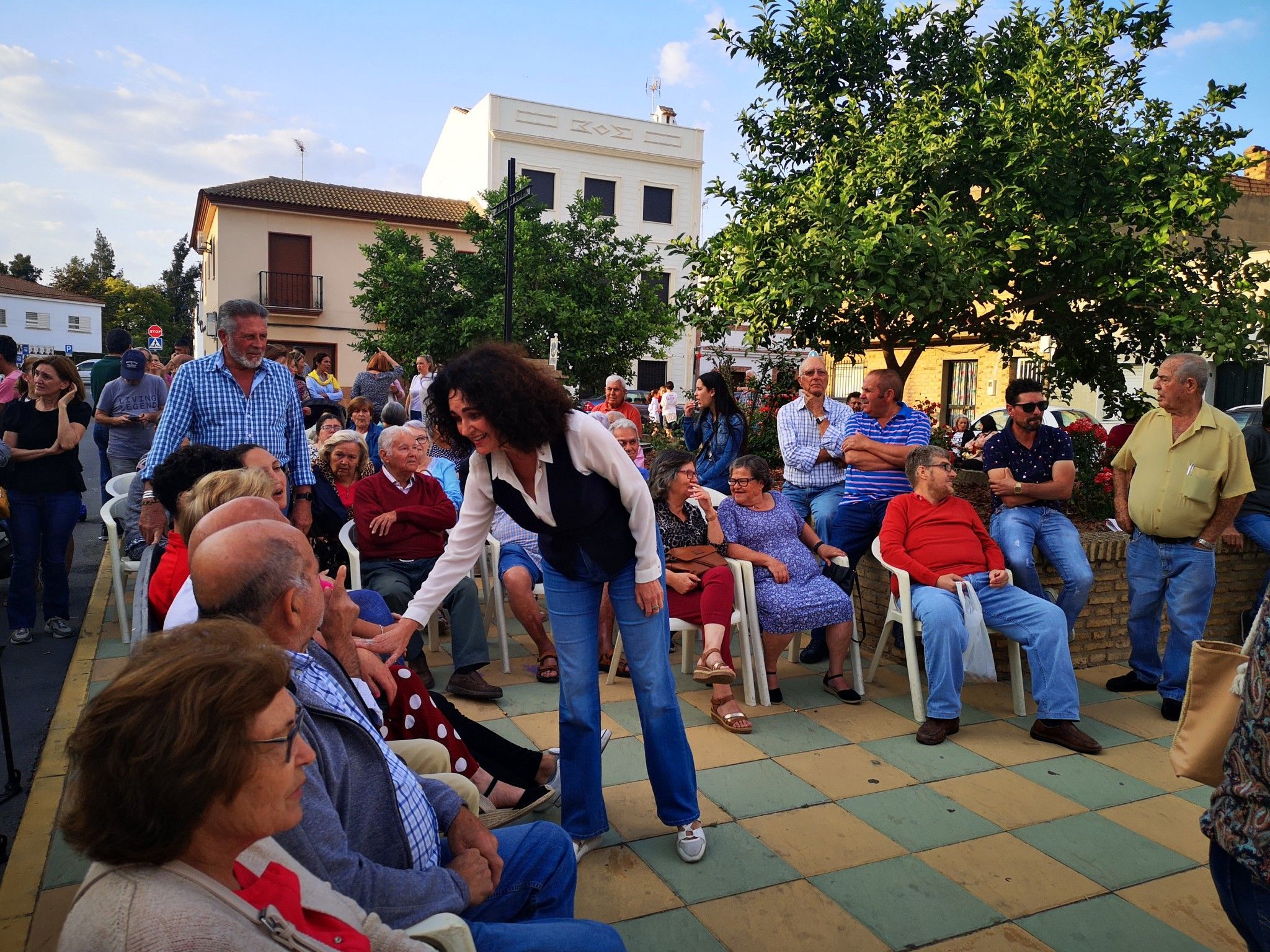 Lourdes Martín aspira a volver a gobernar y convertir el acercamiento del pueblo a su río Odiel en un atractivo ecoturístico y disfrutar de su entorno privilegiado