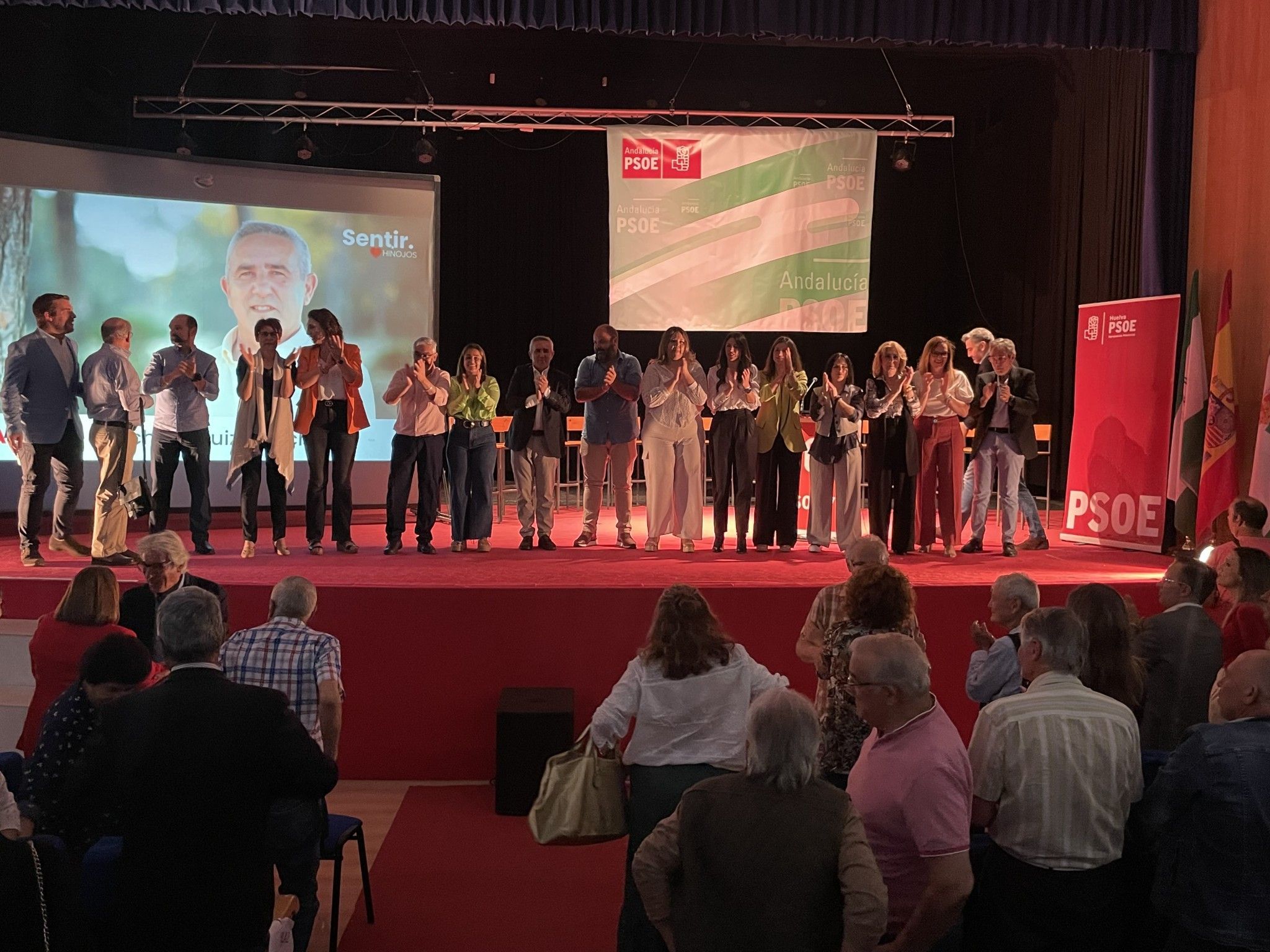 El ministro de Sanidad dice que solo con gobiernos del PSOE están garantizados los servicios públicos esenciales y de calidad