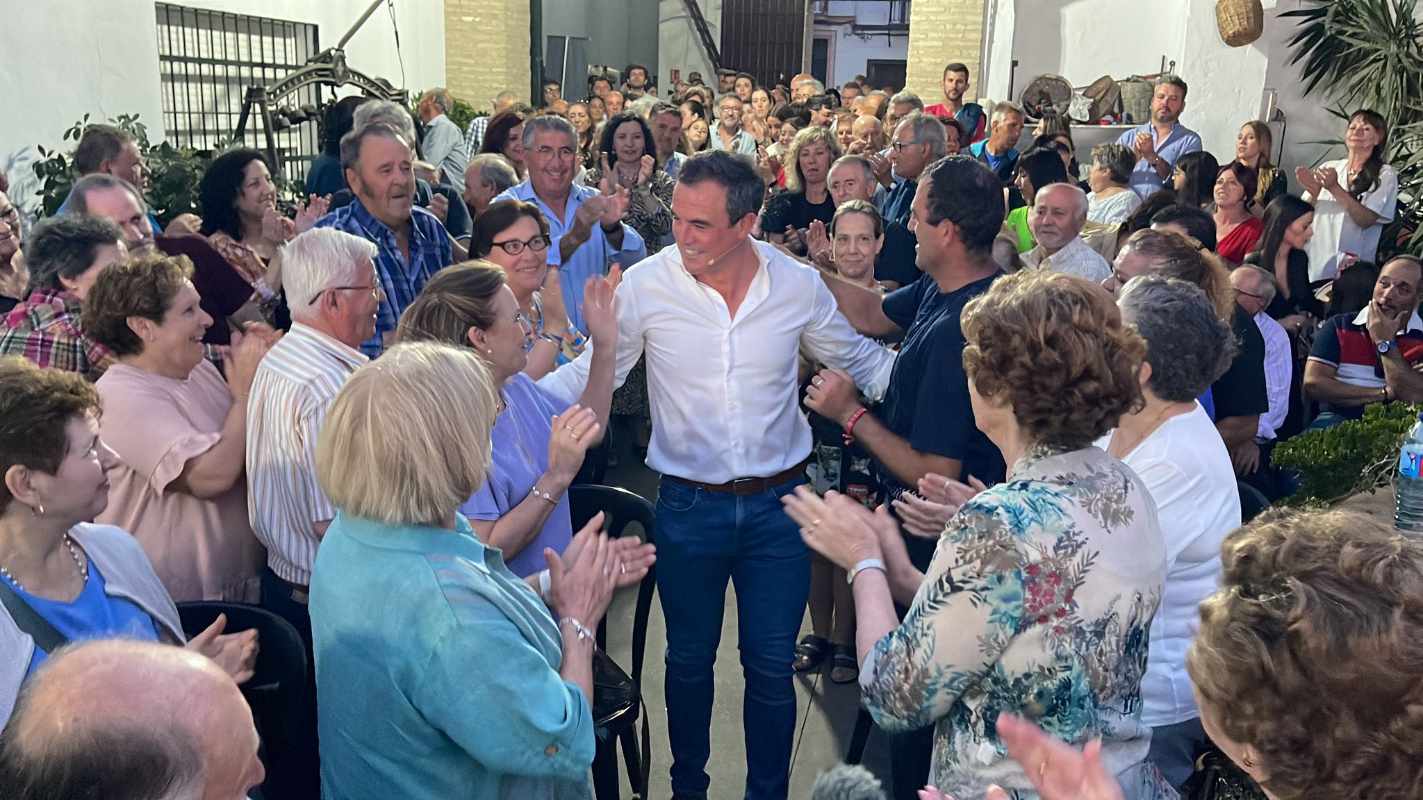 Rubén Rodríguez revalidará la alcaldía de Bollullos Par del Condado con un programa electoral puntero