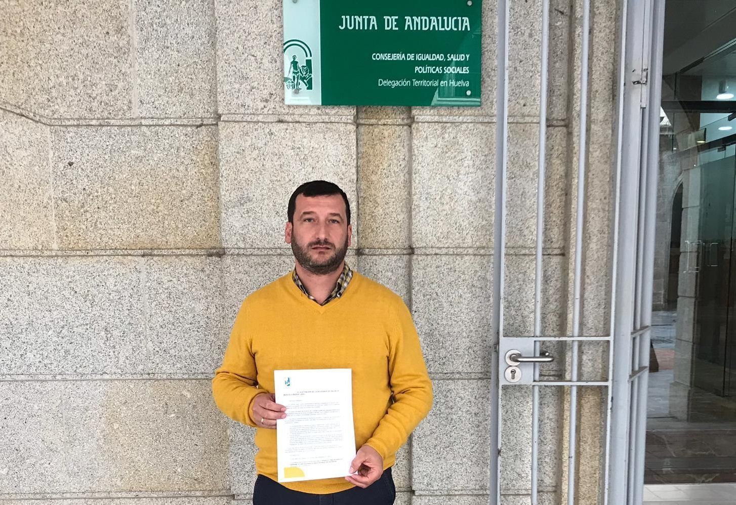 El PSOE de Rociana denuncia las “graves deficiencias” que sufre el centro de salud