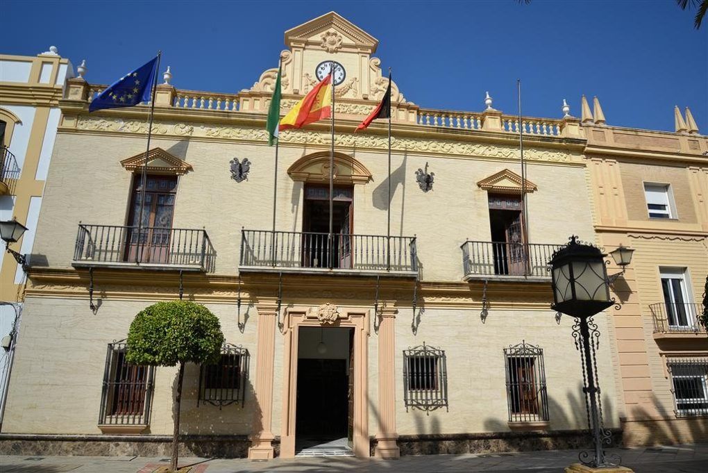 PSOE de Ayamonte acusa al PP de abandonar totalmente el pueblo y solo ejecutar mal y a destiempo proyectos que dejaron los socialistas