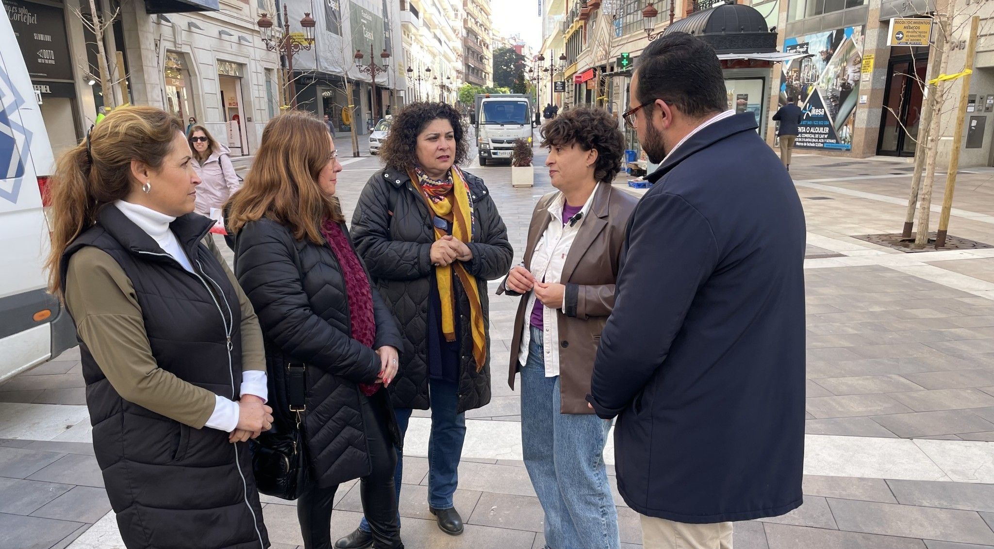 El PSOE reivindica la igualdad real frente a un PP «más radicalizado» y que «niega la violencia de género»