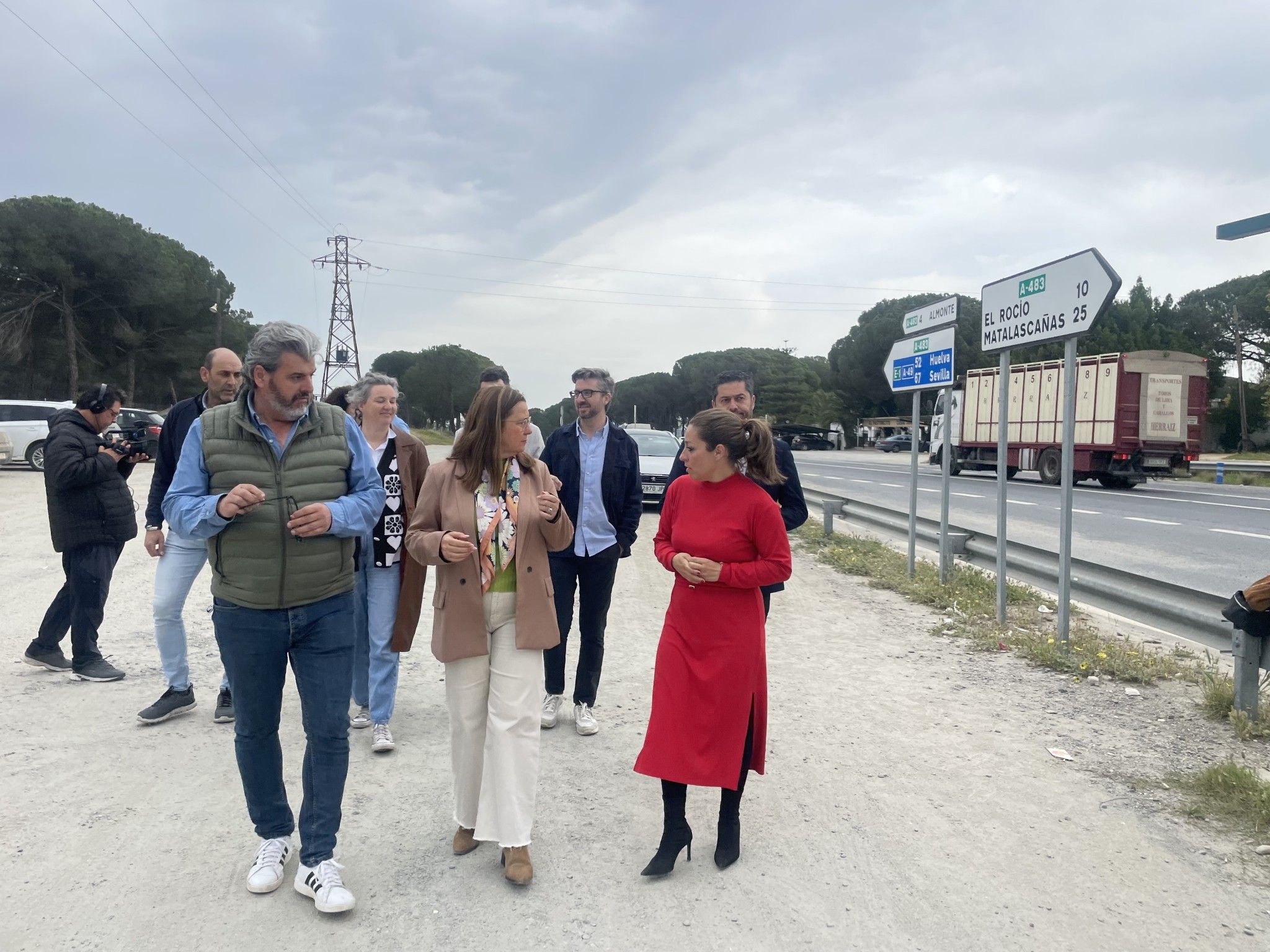 El PSOE exige a Moreno Bonilla que diga “cuándo pretende actuar en la carretera Almonte-Matalascañas, su primera promesa electoral, en el olvido y sin presupuesto en 2024”