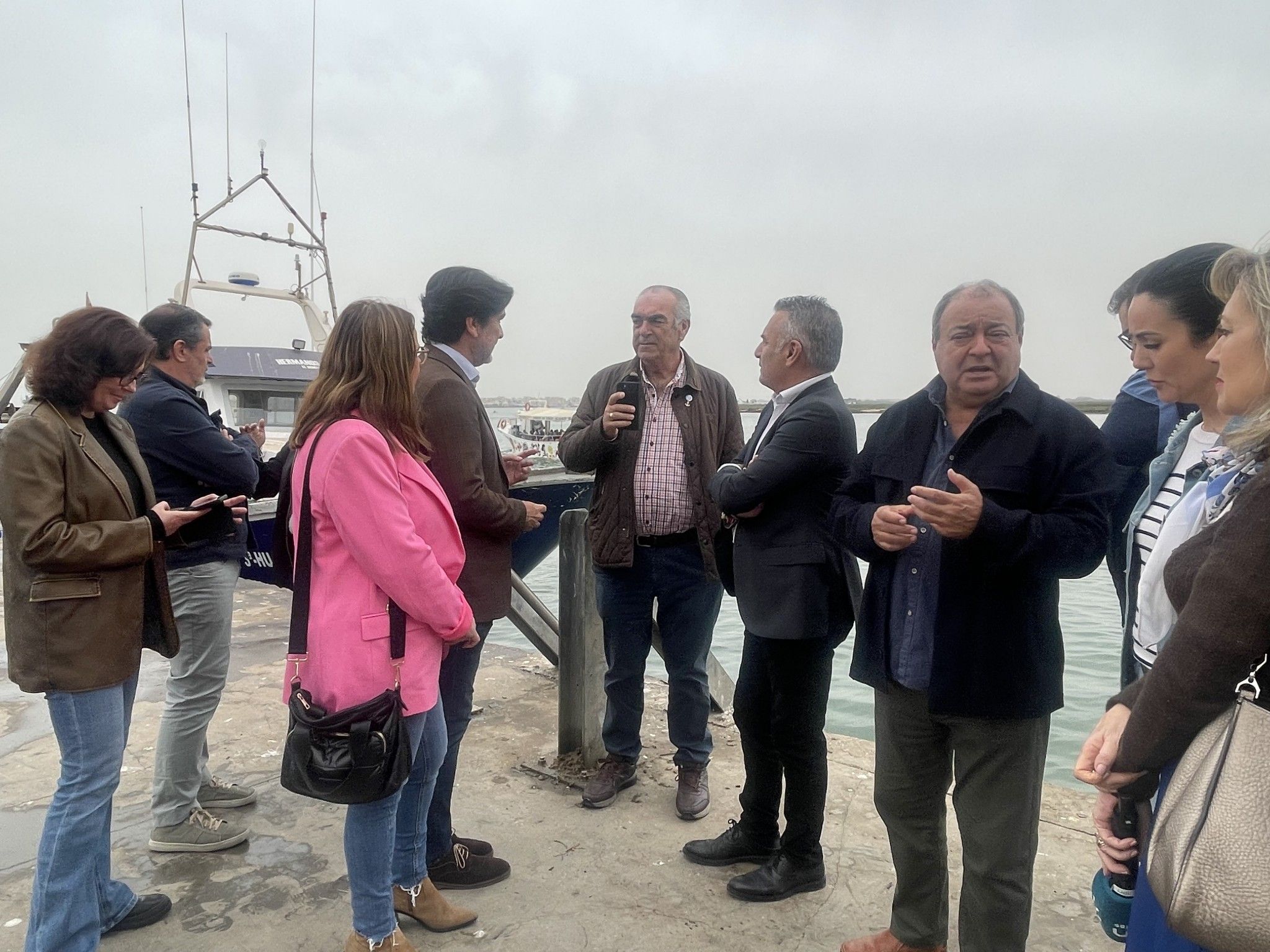 El PSOE apoya a las cofradías de pescadores a ser reconocidas como Organizaciones de Productores para lo que el Ministerio ha creado un grupo de trabajo