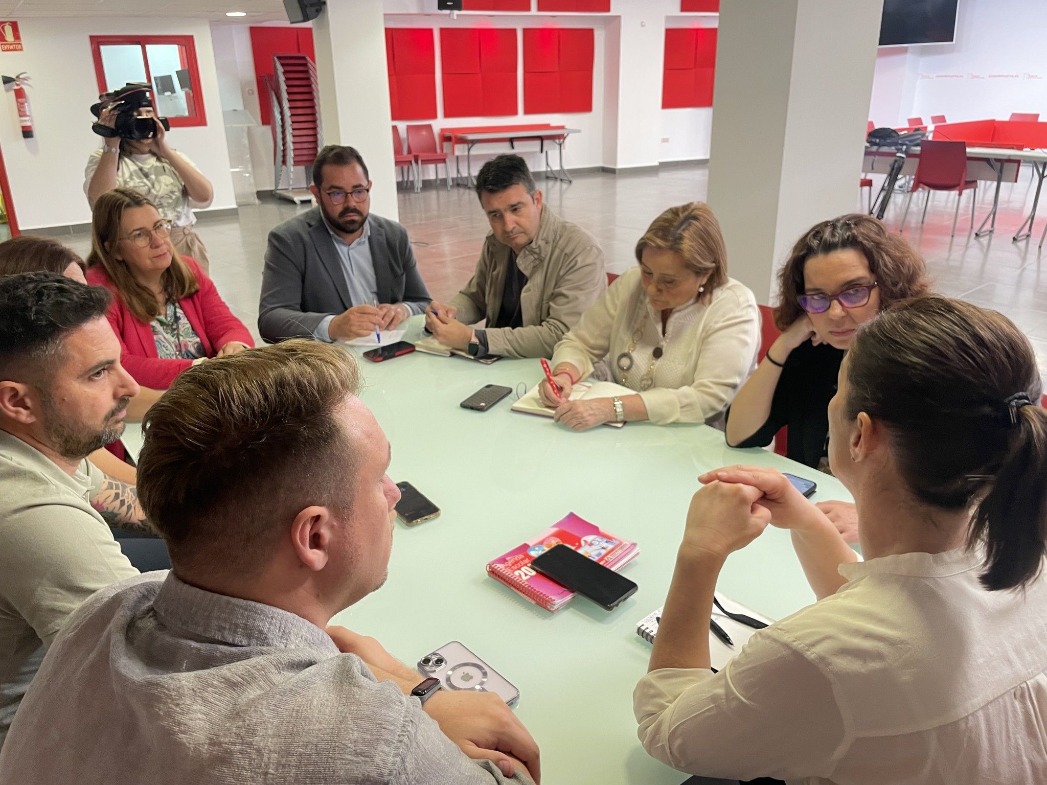 PSOE critica «el nuevo incumplimiento» de la Junta con los PTIS, que «sigue sin reconocerlos como esenciales»