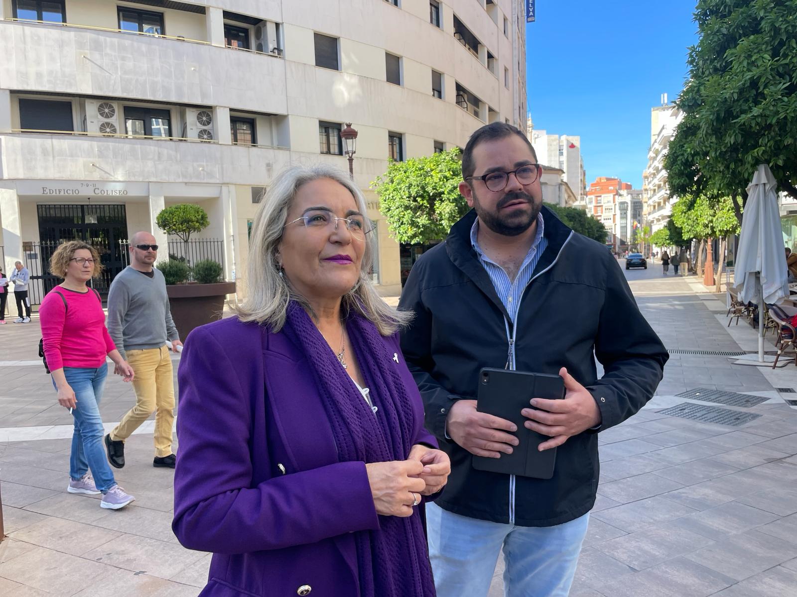 El PSOE pide a Moreno Bonilla que abandone los recortes en igualdad e invierta como hace el Gobierno central en la lucha contra el terrorismo machista