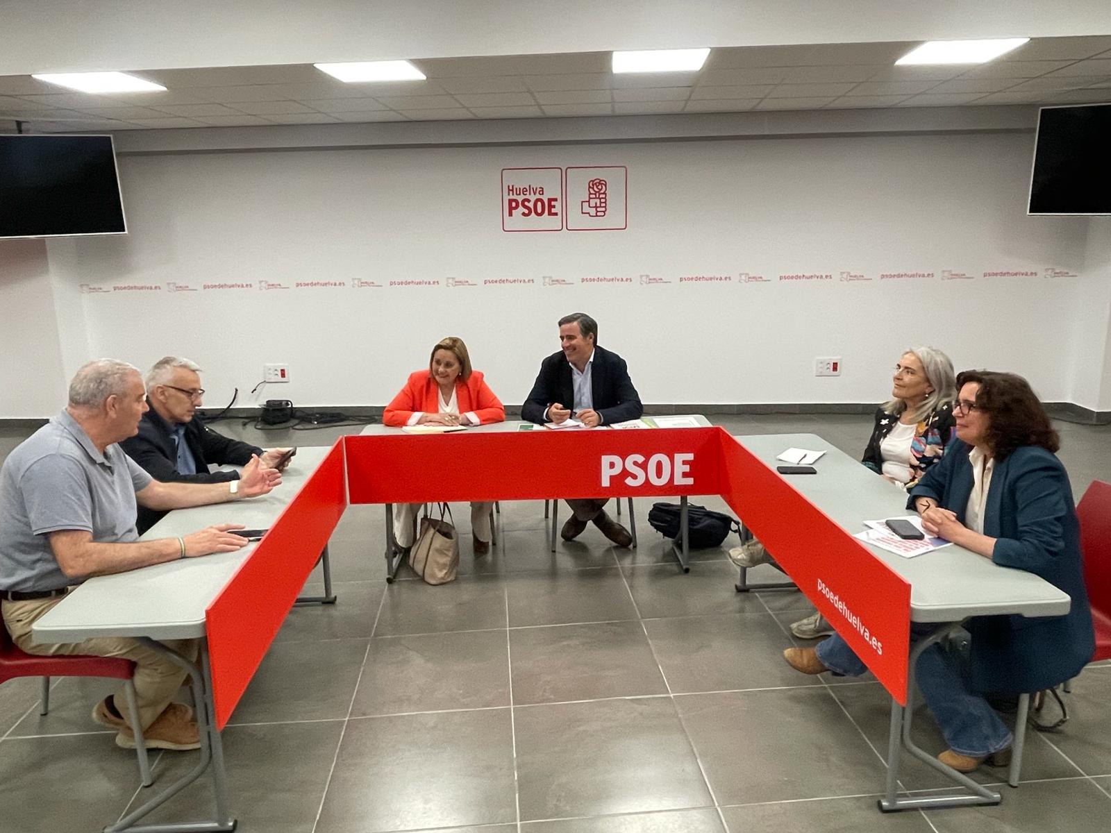 El PSOE y UPA destacan el paquete de 43 medidas del Gobierno de España para beneficiar al sector agrario, que recoge sus principales demandas