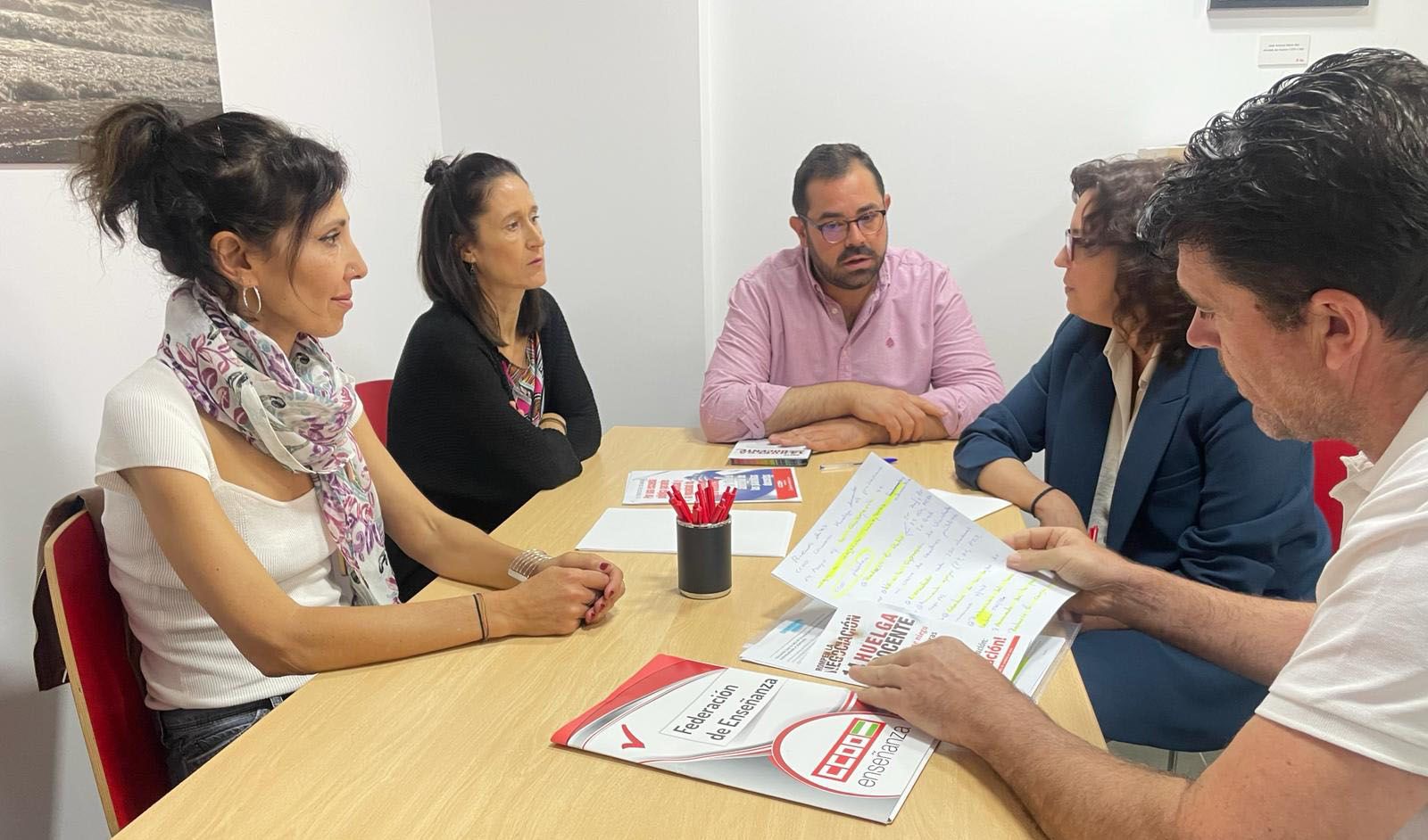 PSOE y CCOO llaman a secundar la huelga del 14 de mayo en defensa de la educación pública, contra los recortes y privatización del PP andaluz