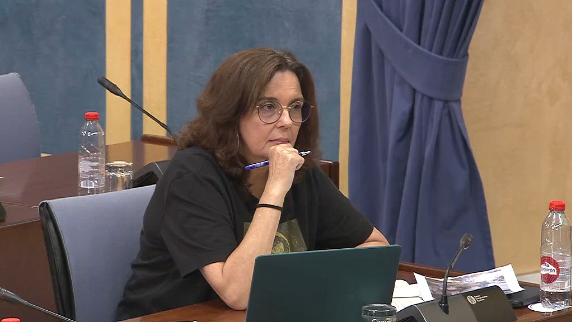 Susana Rivas exige en el Parlamento a la Junta que cumpla con Rociana que lleva esperando desde 2021 la implantación del Bachillerato