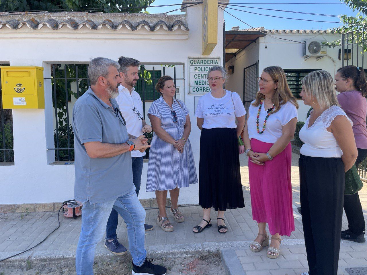 El PSOE pide a Moreno Bonilla que restablezca que atención sanitaria en El Rocío que eliminó en pandemia