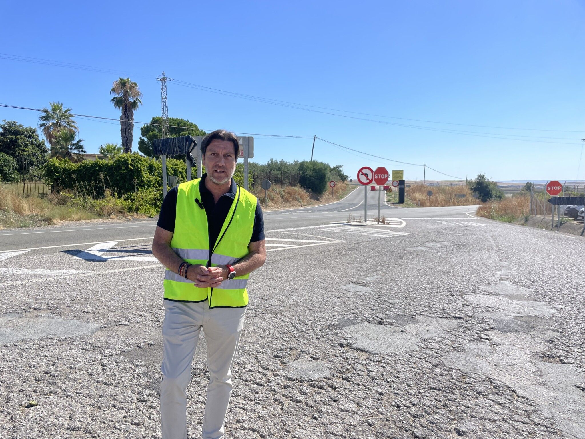 El PSOE elevará al Parlamento una iniciativa para exigir a Moreno Bonilla que ejecute la rotonda en Manzanilla, “con la que lleva engañando años”