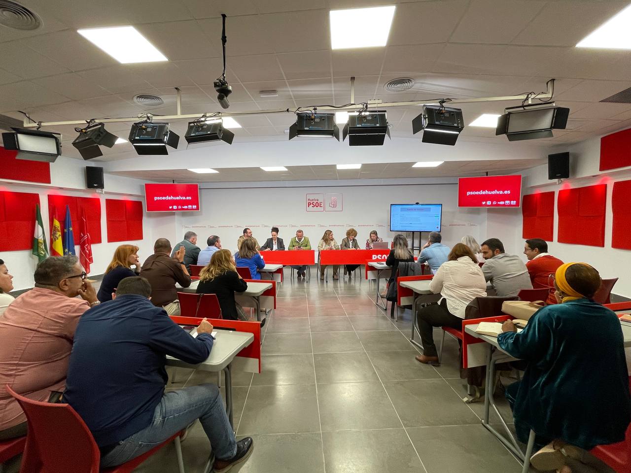 El PSOE de Huelva apuntala la importancia de seguir teniendo un Gobierno de izquierda en España solvente y con metas para los próximos años