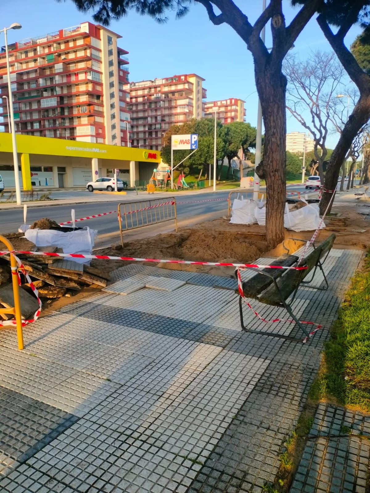 El PSOE denuncia el abandono de la red de agua en Punta Umbría y responsabiliza directamente al alcalde