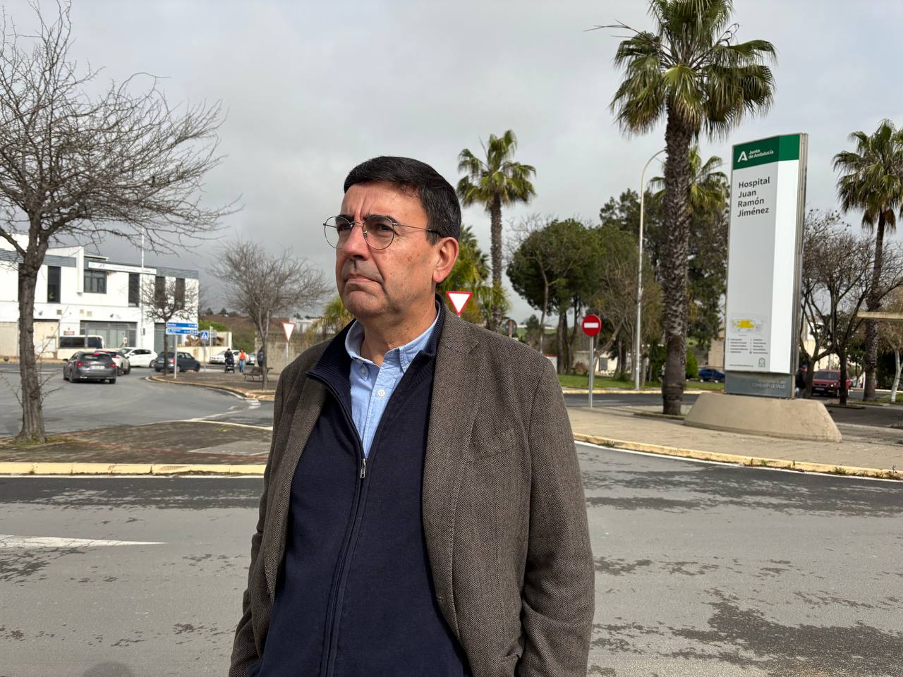 El PSOE de Huelva pregunta al Gobierno andaluz por el bloqueo de los hospitales comarcales de Huelva y exige un calendario real para su apertura
