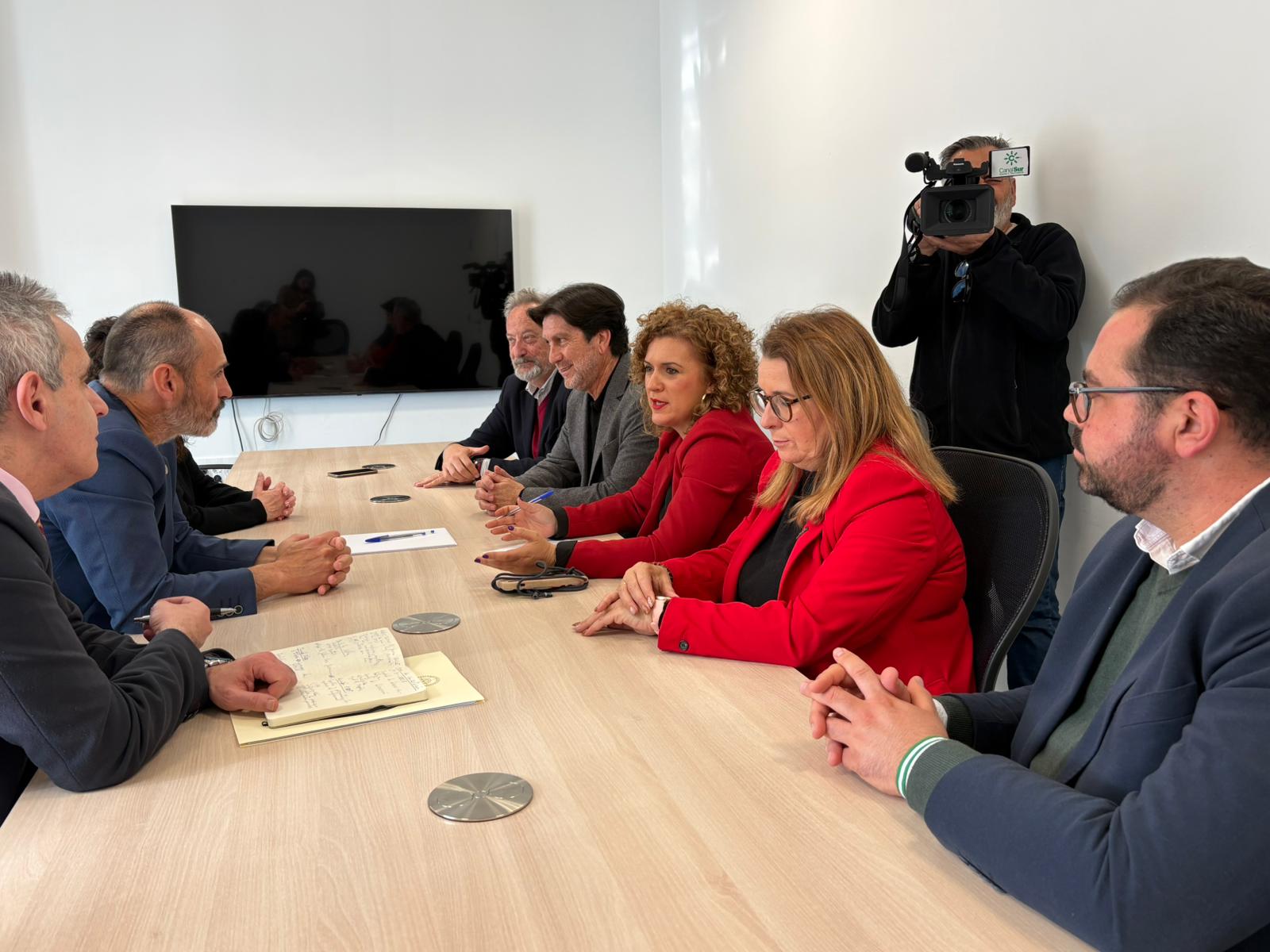 Limón critica que la ley de universidades supone un «varapalo» e «intenta copiar el modelo Ayuso»