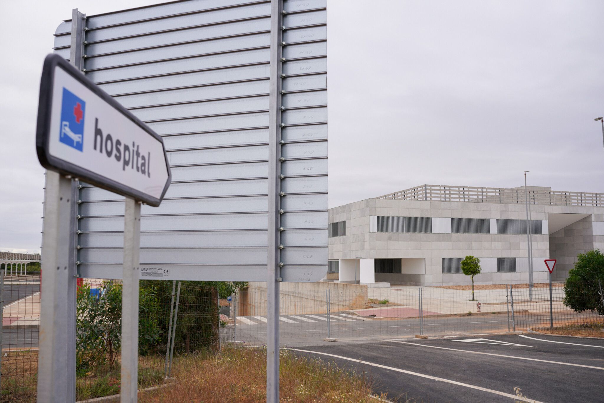 PSOE exige la apertura inmediata del Chare de Lepe y advierte de que la ciudadanía ya no soporta más propaganda ni incumplimientos de Moreno Bonilla
