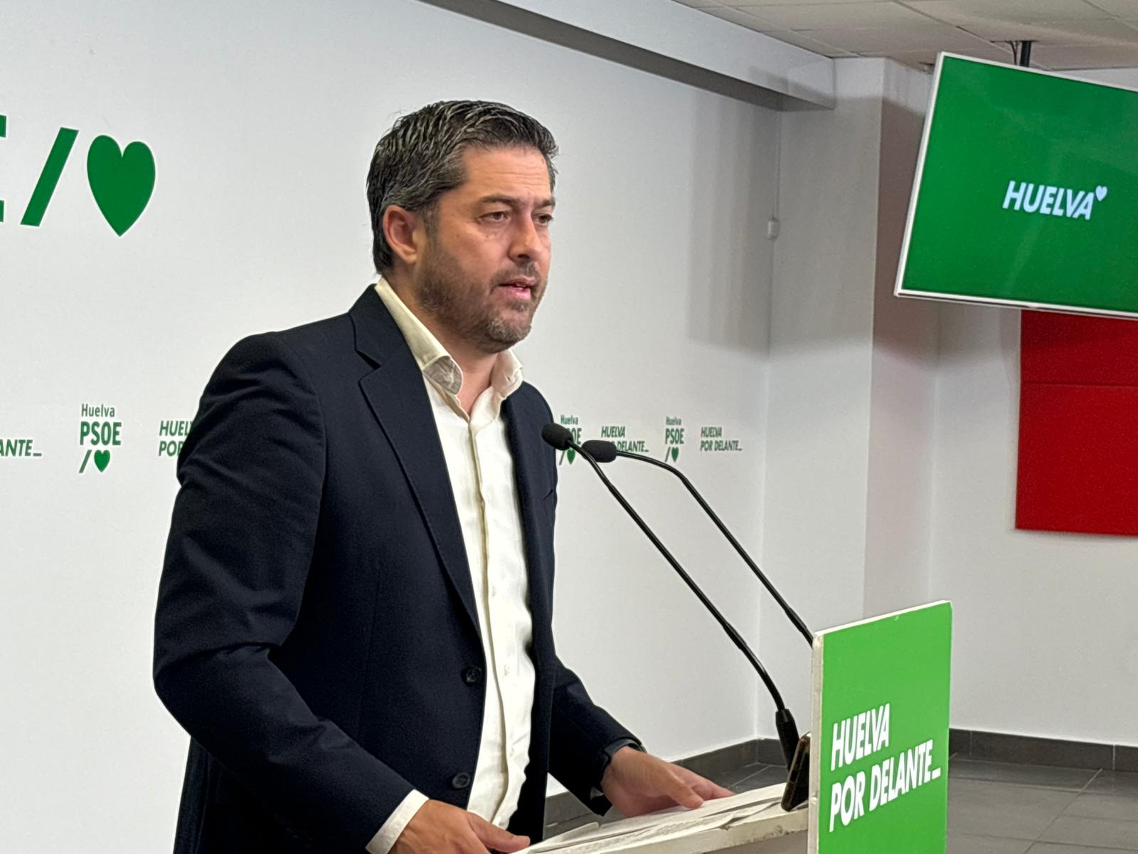 Baluffo denuncia el “silencio inaceptable” de Moreno Bonilla y Pilar Miranda ante los incendios que amenazan los espacios naturales de Huelva