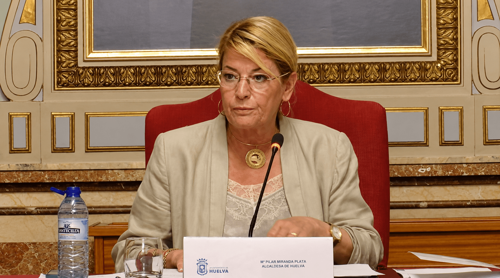 El PSOE saca adelante su moción para exigir el cumplimiento de la Ley de Bioclimatización en las aulas pese al voto en contra del PP de Pilar Miranda