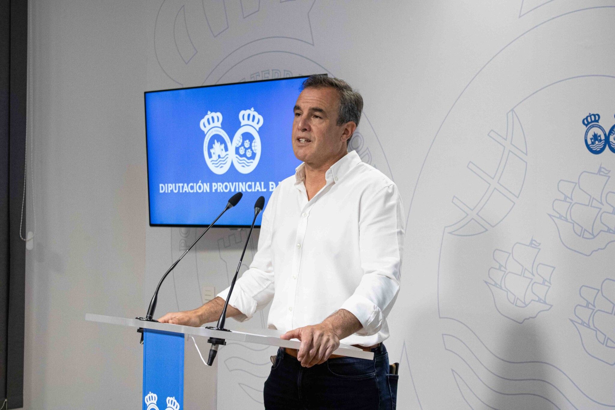 El PSOE en Diputación exige frenar la privatización de Moreno Bonilla del transporte sanitario y reclama el apoyo al consorcio onubense de ambulancias