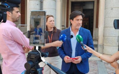 El PSOE denuncia que el PP pretende rebajar la protección de edificios históricos “a toda prisa, sin participación y en pleno verano”